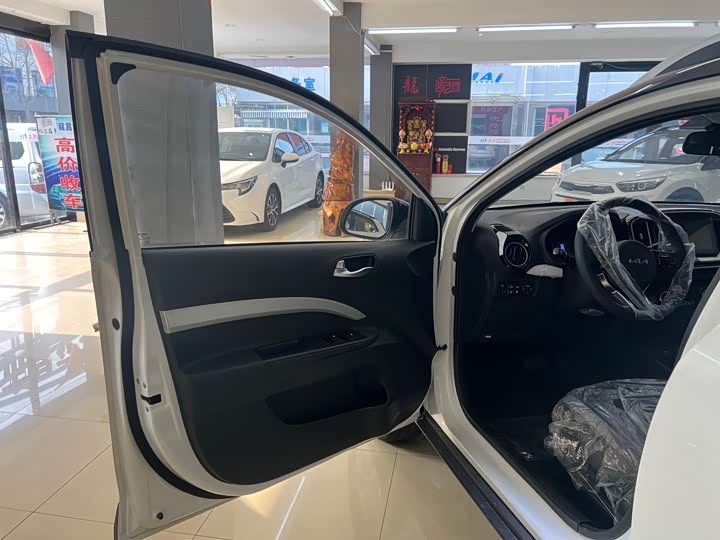 Kia KX1 2021 2021款 1.4L CVT趣享天窗款