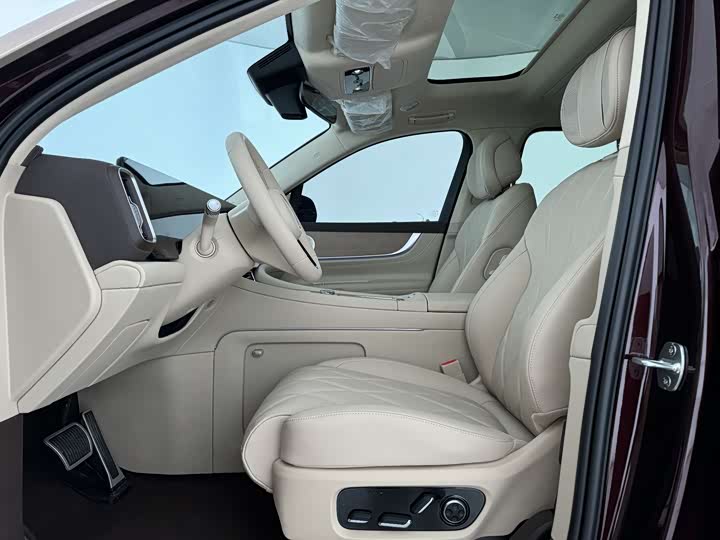 Aito M9 2025 2025款 增程 Ultra版 52kWh 6座版