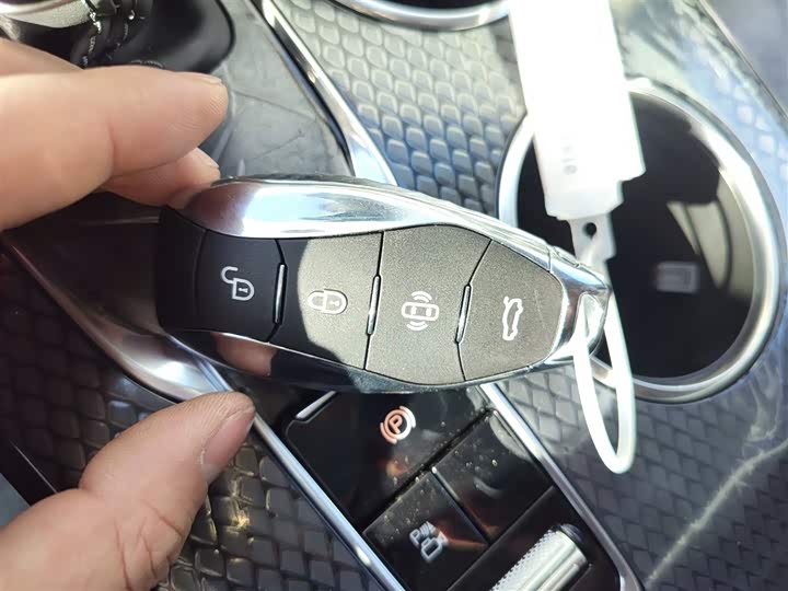 Hongqi HS3 Hybrid 2025 2025款 125km 劲为 200万辆纪念版