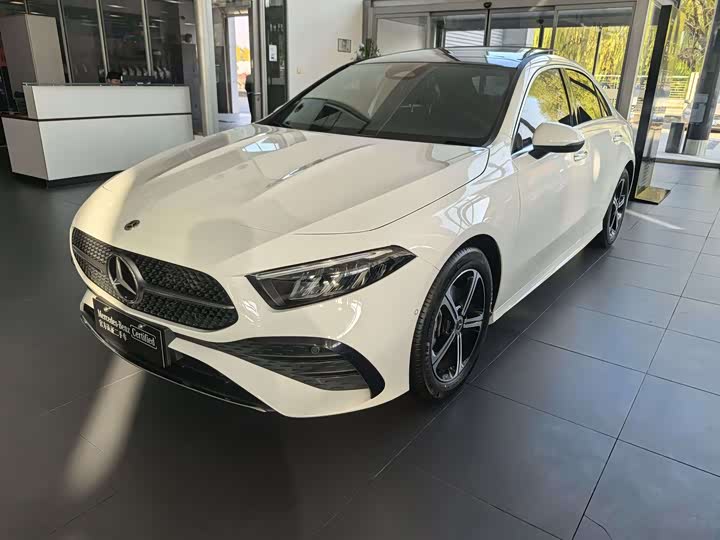 Mercedes-Benz A-Class 2024 2024款 A 200 L 时尚型