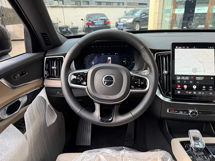 Volvo XC90 Hybrid 2025 2025款 改款 T8 智远豪华版 7座