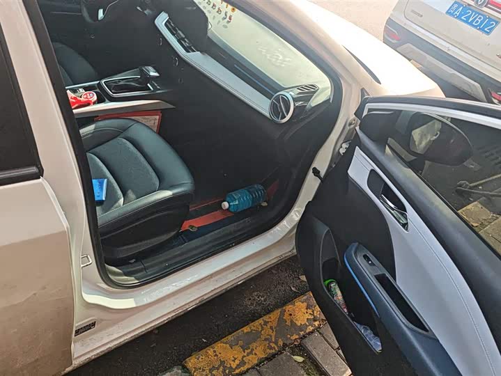 Chevrolet Monza 2024 2024款 1.5L 双离合悦享版