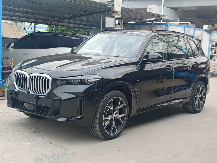 2026 BMW X5