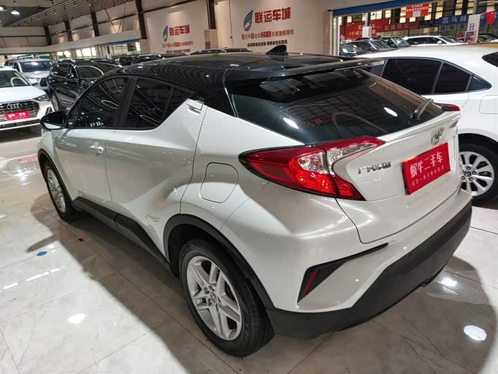 Toyota C-HR 2022 2022款 2.0L 领先版