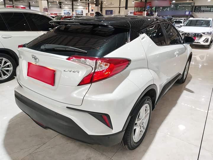 Toyota C-HR 2022 2022款 2.0L 领先版