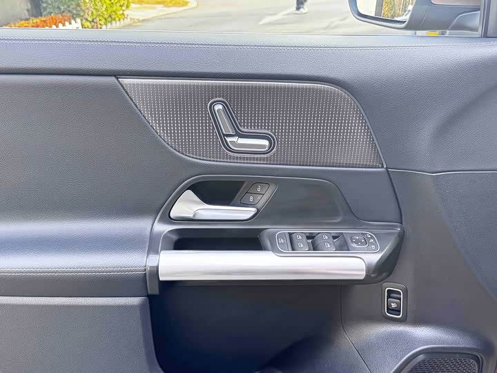 Mercedes-Benz EQA 2023 2023款 EQA 260