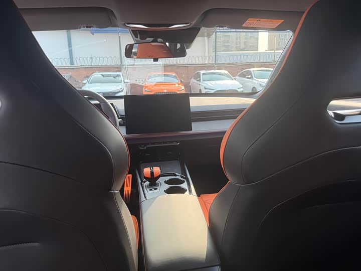 Changan UNI-V 2025 2025款 第三代 1.5T 500Bar尊贵运动型