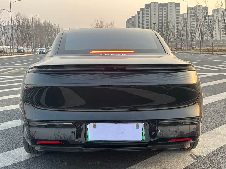 Zeekr 007 2025 2025款 后驱智驾版 75kWh