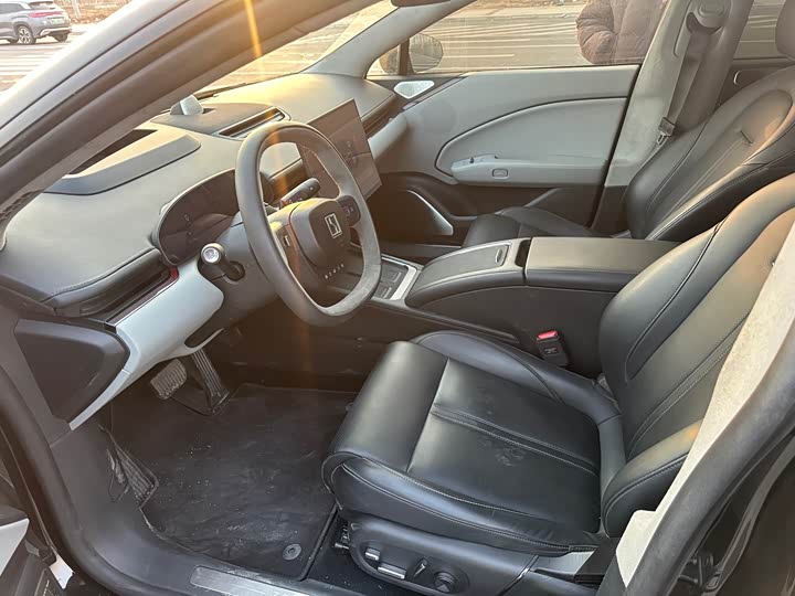 Zeekr 007 2025 2025款 后驱智驾版 75kWh