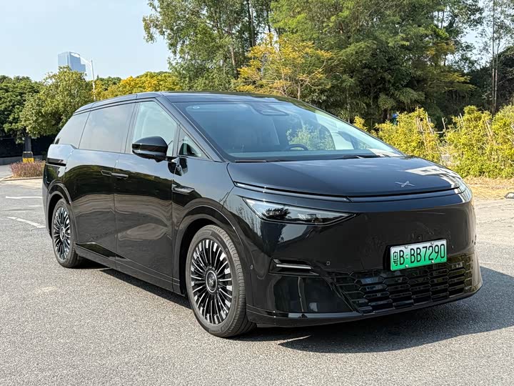 XPeng X9 2025 2025款 纯电 740超长续航 Max