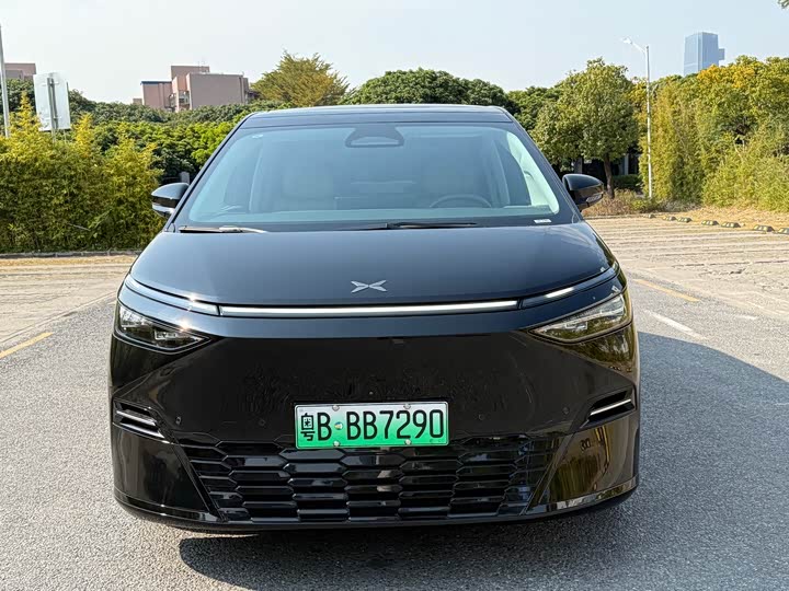 XPeng X9 2025 2025款 纯电 740超长续航 Max