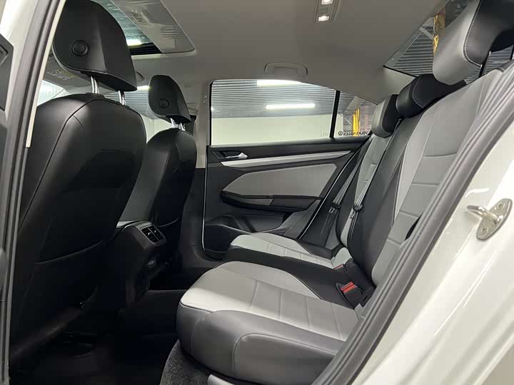 Volkswagen Bora 2025 2025款 200TSI DSG悦行导航版