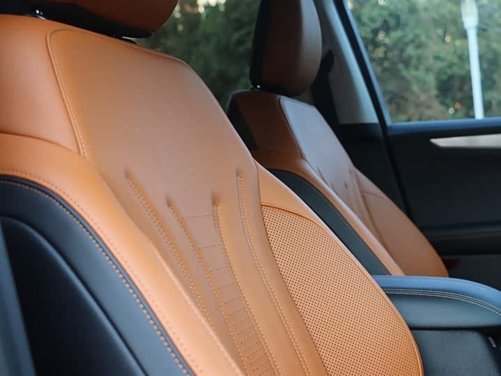 Ford Escape 2024 2024款 EcoBoost 245 两驱耀享款