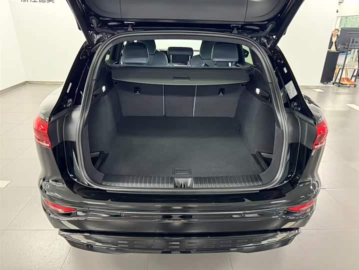 Audi Q6L e-tron 2026 2026款 首发领航版