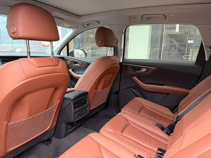 Audi Q7 2024 2024款 45 TFSI quattro S line黑武士型