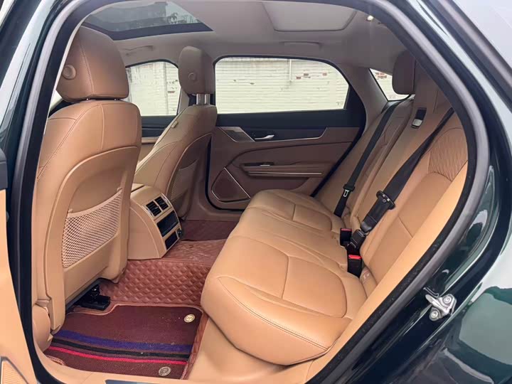 Jaguar XF L 2024 2024款 2.0T P250 两驱尊享豪华版