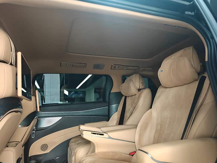 Denza D9 2025 2025款 DM-i 智驾版 1020 四驱尊荣型