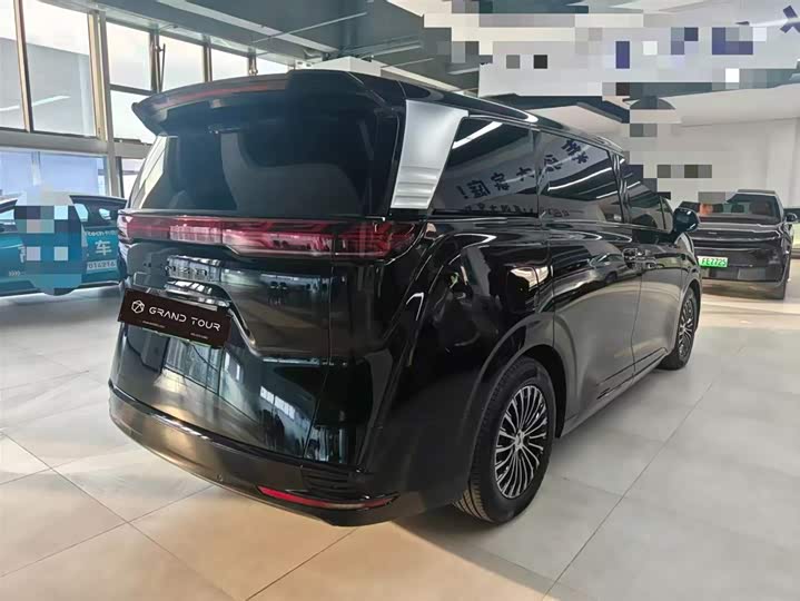 Denza D9 2025 2025款 DM-i 智驾版 1020 四驱尊荣型