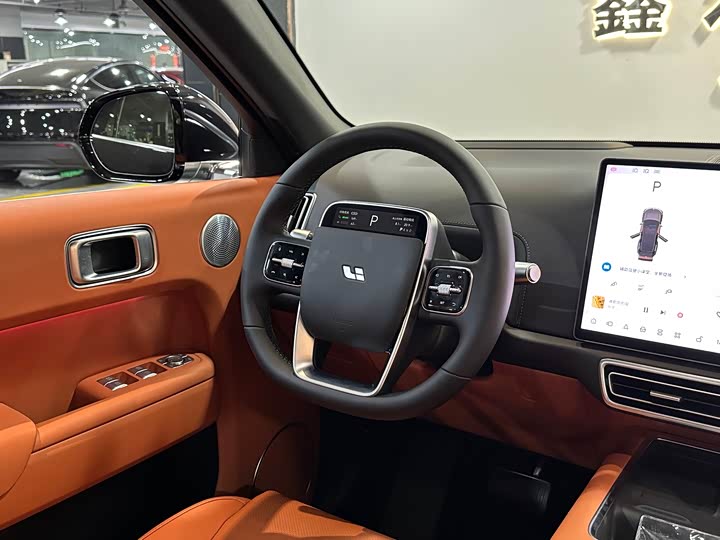 LiXiang L8 2025 2025款 Pro 智能焕新版