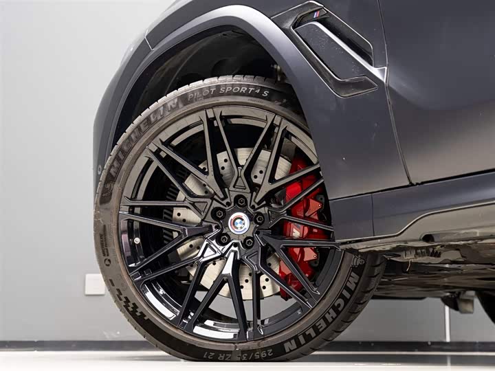 BMW X6 M 2023 2023款 X6 M 雷霆版