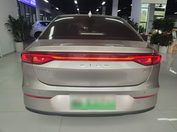 GAC Aion S 2023 2023款 魅 580 磷酸铁锂