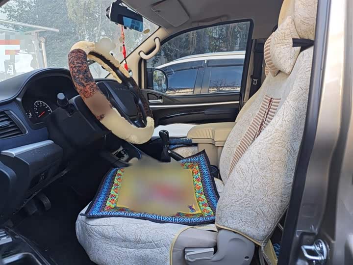 Dongfeng Forthing Lingzhi M5 2023 2023款 M5L 1.6L 基本型 7座