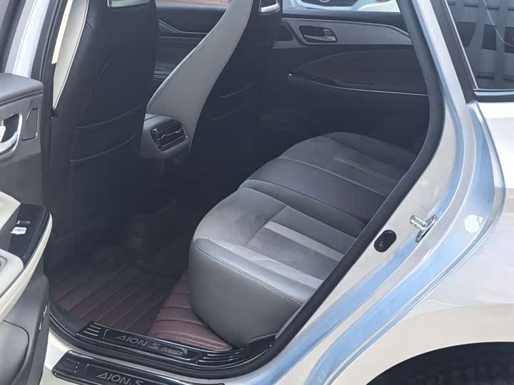 GAC Aion S Plus 2023 2023款 80 科技版 三元锂