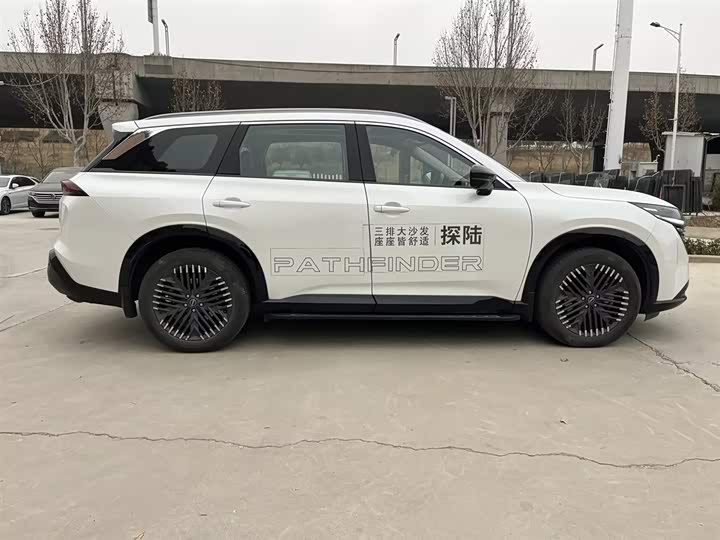Nissan Pathfinder 2024 2024款 380VC-TURBO 四驱智尊版 6座