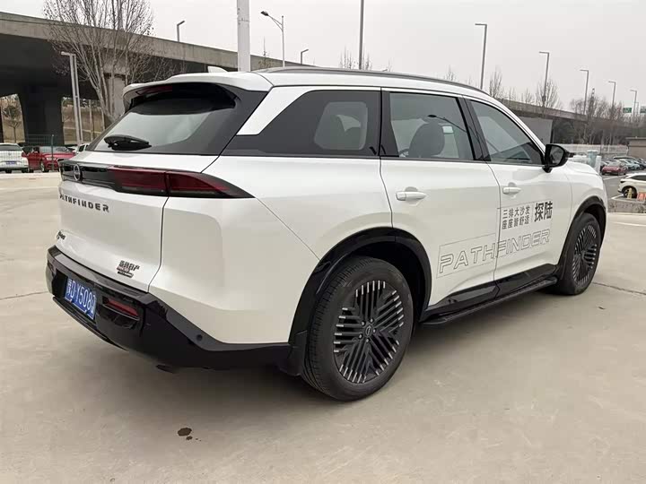 Nissan Pathfinder 2024 2024款 380VC-TURBO 四驱智尊版 6座