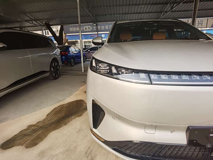 Dongfeng Yipai eπ 008 2025 2025款 210Ultra增程版 5座