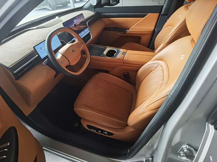 Dongfeng Yipai eπ 008 2025 2025款 210Ultra增程版 5座