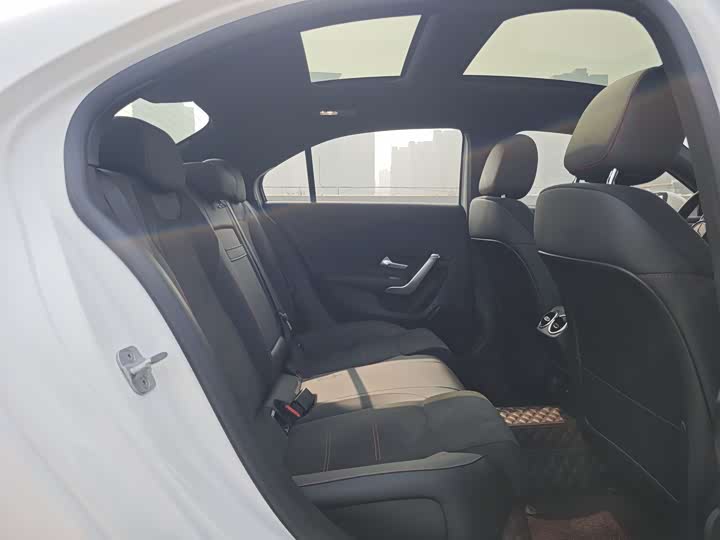 Mercedes-Benz A-Class 2024 2024款 A 200 L 时尚型