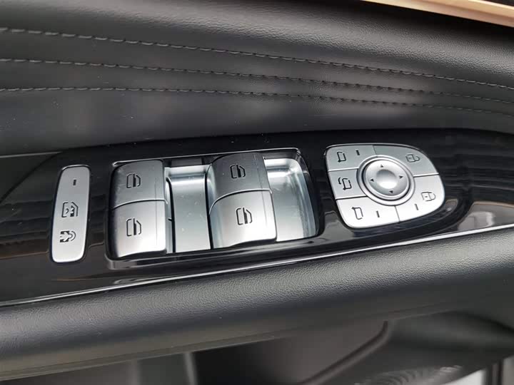 Chery Tiggo 9 2023 2023款 2.0T 双离合两驱豪华版 5座