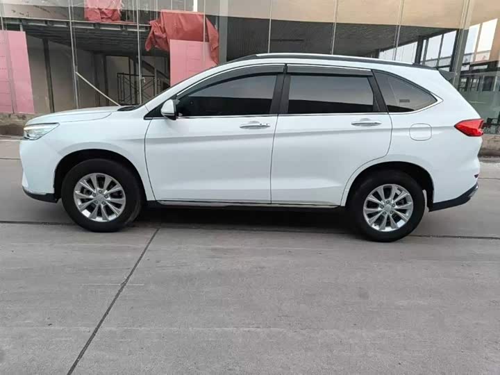 Haval M6 2023 2023款 PLUS 1.5T 手动豪华智联型