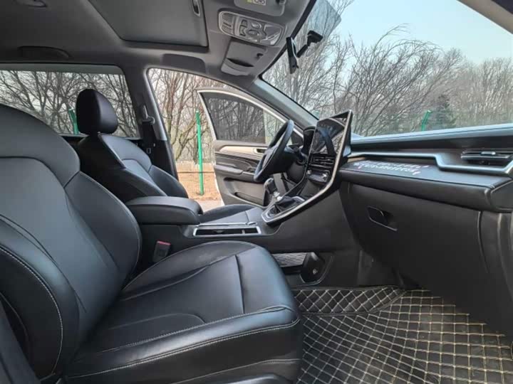 Haval M6 2023 2023款 PLUS 1.5T 手动豪华智联型