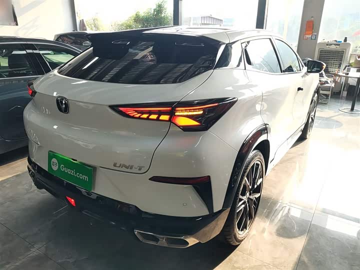 Changan UNI-T 2023 2023款 第二代 1.5T 尊贵型