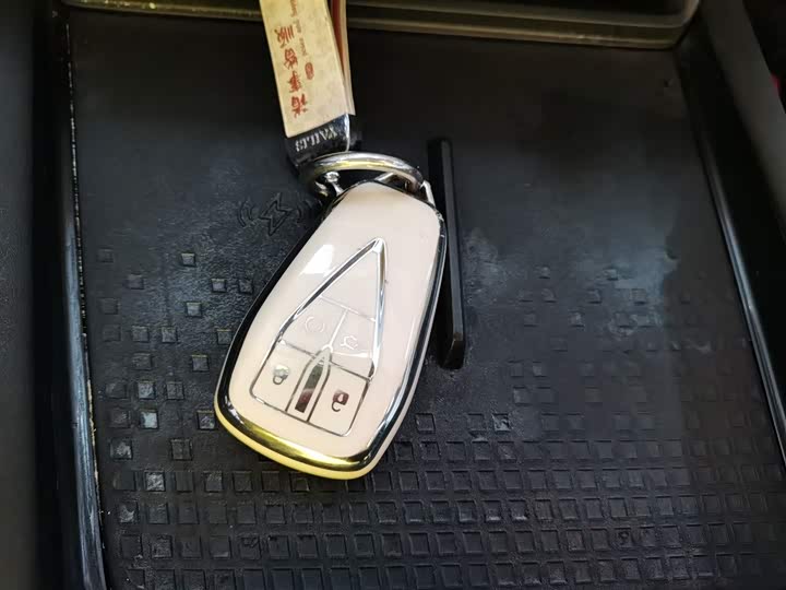 Changan UNI-T 2023 2023款 第二代 1.5T 尊贵型