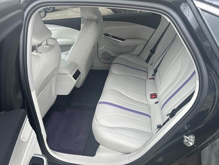 Geely Preface L 2024 2024款 油混 1.5TD 天宫版