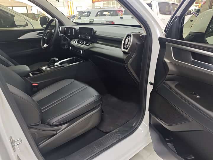 Great Wall King Kong Poer 2026 2026款 2.0T自动8AT汽油两驱领航型平箱