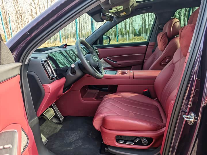 Aito M8 2025 2025款 增程 Ultra版 53.4kWh 5座版