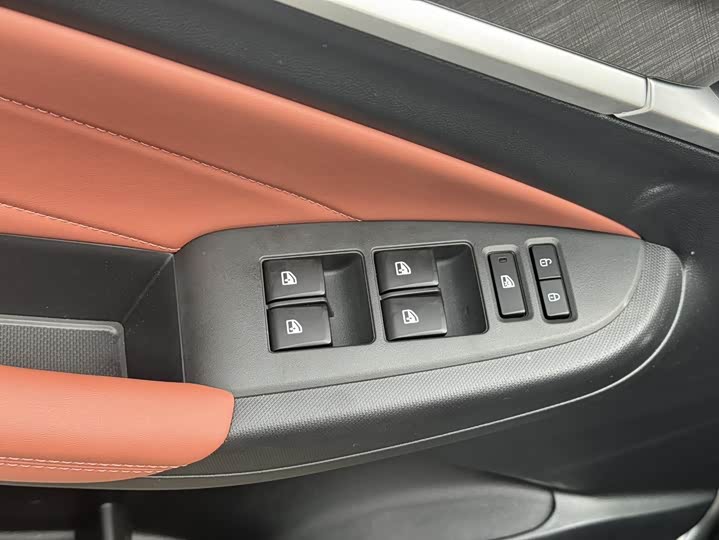 Changan Eado Plus 2025 2025款 蓝鲸 1.5T 高能版