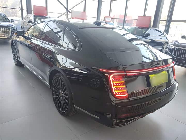 Hongqi H9 2025 2025款 2.0T 两驱旗享私享风尚版 5座