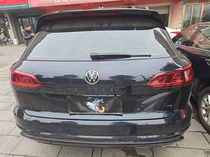 Volkswagen Touareg 2022 2022款 3.0TSI 锐享版 曜黑运动套装
