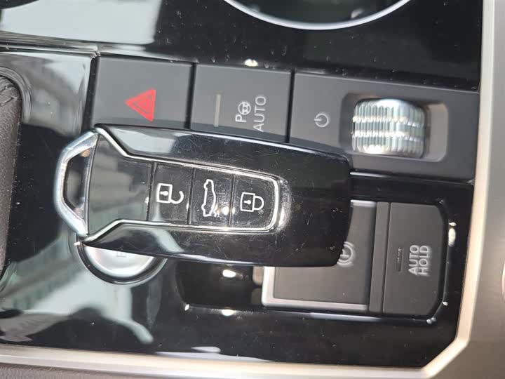 Volkswagen Touareg 2022 2022款 3.0TSI 锐享版 曜黑运动套装