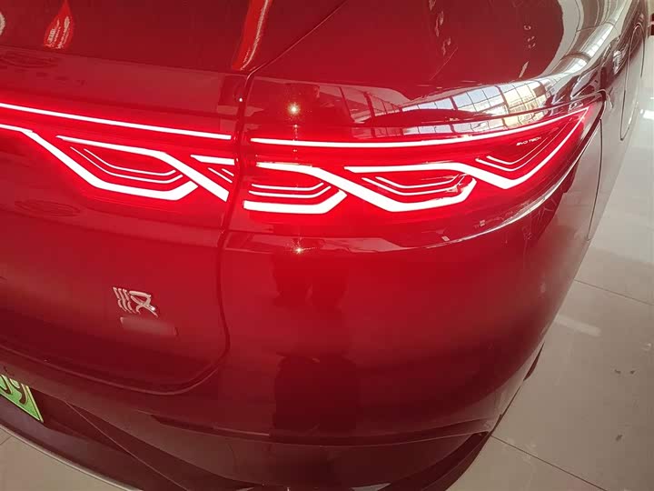 BYD Han 2025 2025款 DM-i 智驾版 125KM激光雷达旗舰型