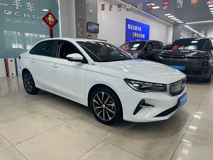 Geely Emgrand 2025 2025款 第4代 1.5L CVT尊贵型