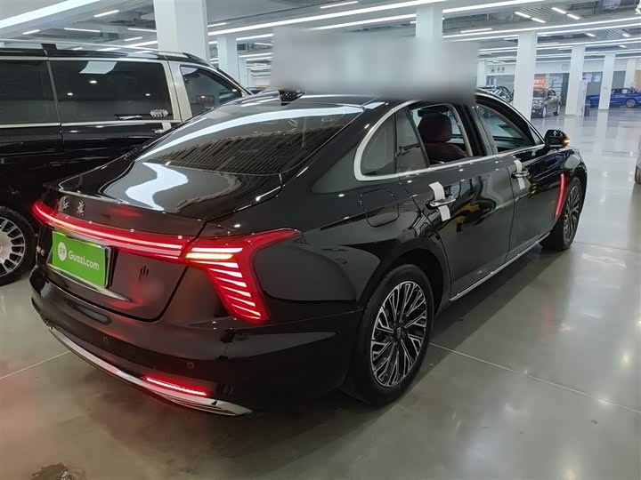 Hongqi H5 2025 2025款 2.0T 自动旗畅版