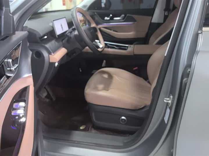 Chery Tiggo 8L 2024 2024款 2.0T 两驱尊贵版 5座