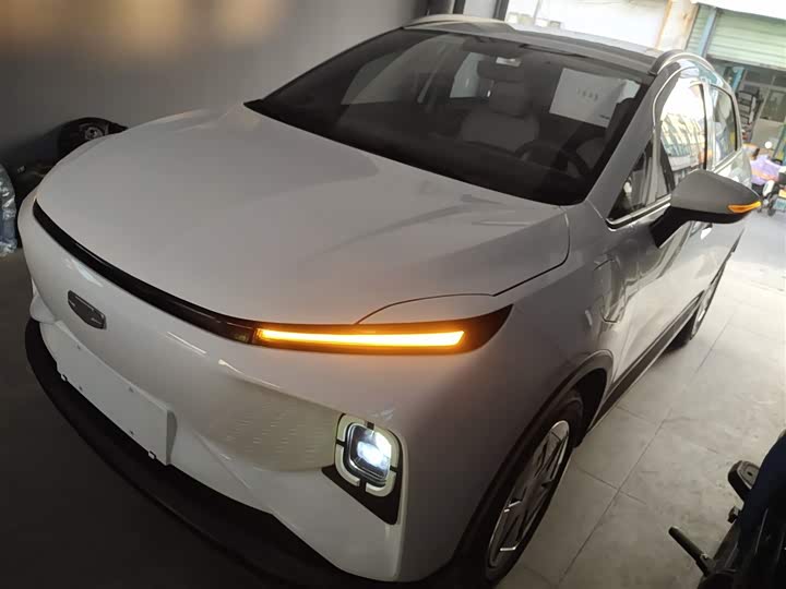 2024 Geely Geometry E Firefly
