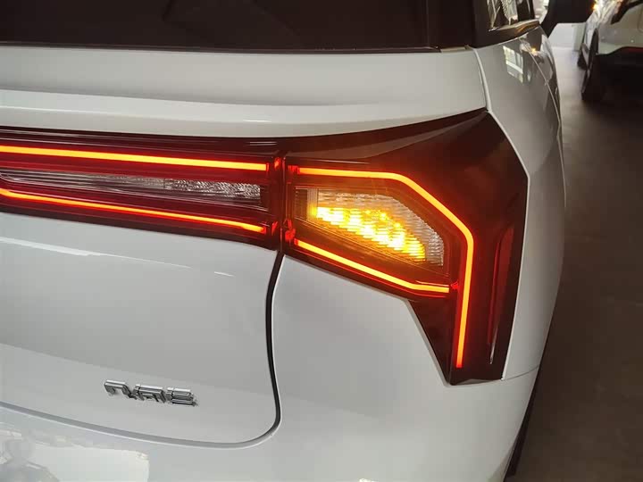 Geely Geometry E Firefly 2024 2024款 301km 流光